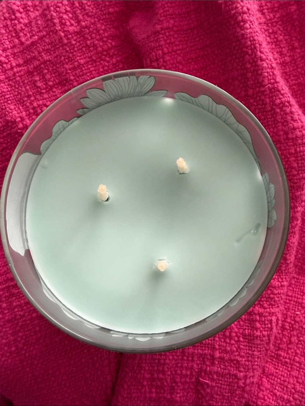 Bath & Body Works Blue Bungalow Scented 3-Wick Cabdle - Picture 10 of 10